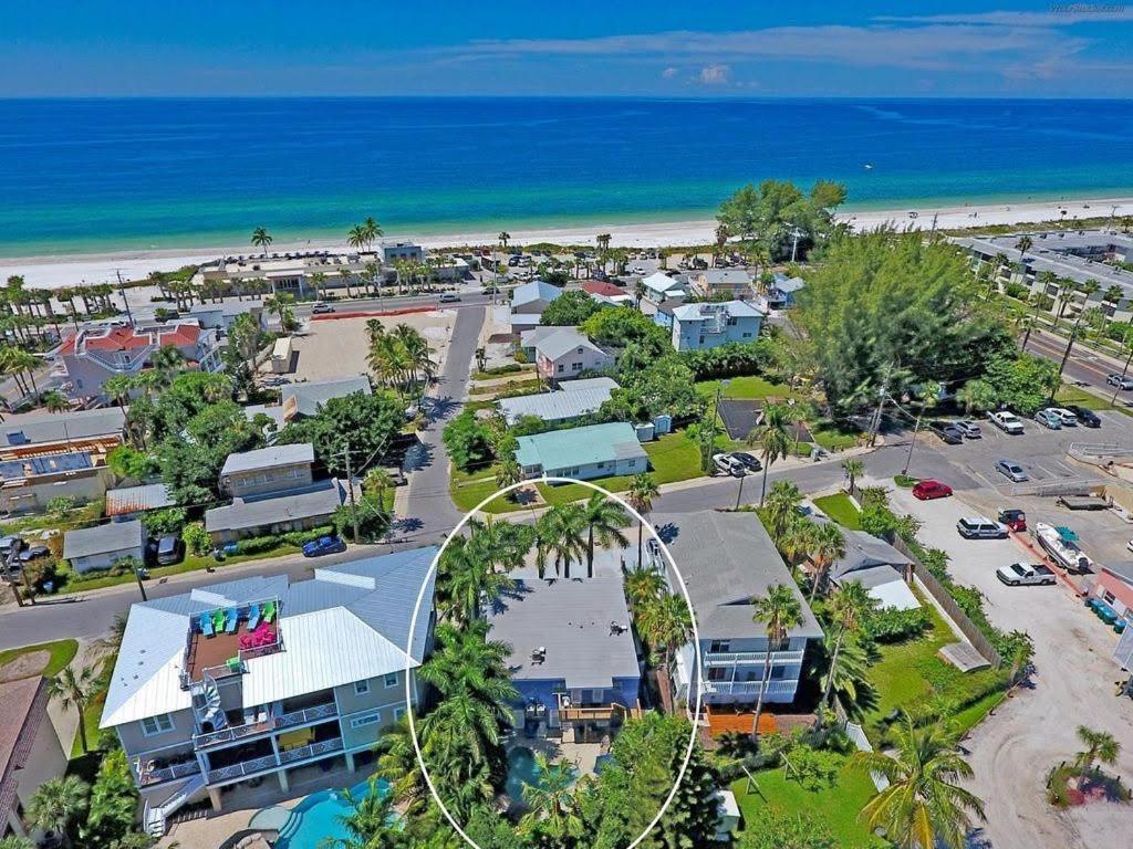 Beach Getaway Pool Condo Between The Island Marina And Beach เบรเดนทันบีช ภายนอก รูปภาพ